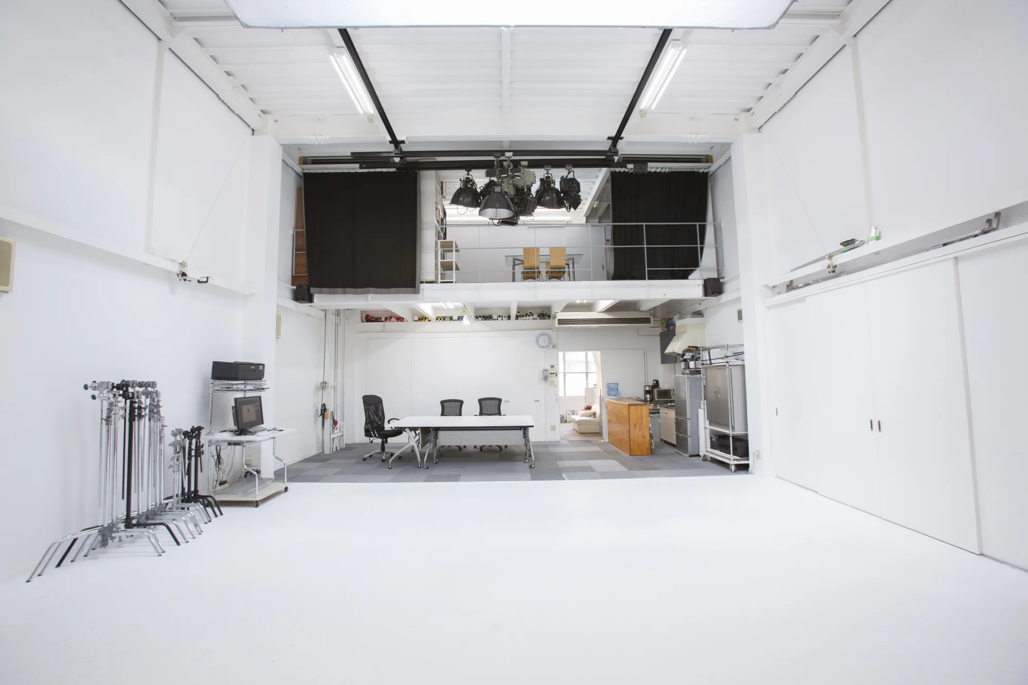 Studio 2F